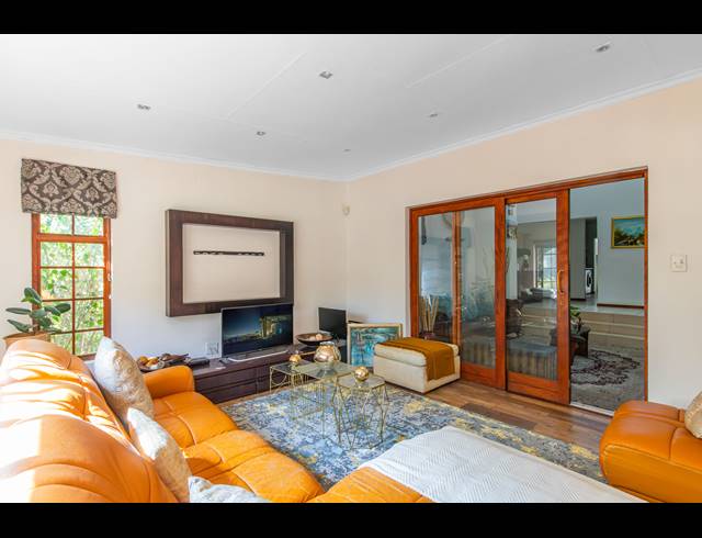 4 BEDROOM HOUSE FOR SALE IN NORTH RIDING AH